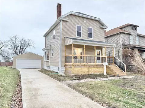 Exterior - 2235 E 30th St, Lorain, OH 44055 photo 10 of 11