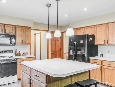 2184 Windham St NE, Canton, OH 44721 photo 13