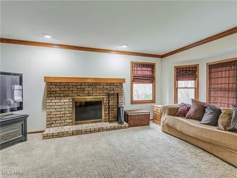 2184 Windham St NE, Canton, OH 44721 photo 6