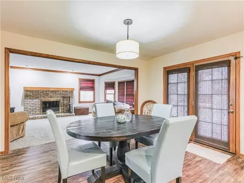 2184 Windham St NE, Canton, OH 44721 photo 9