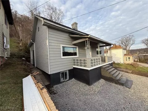 205 New Alexandria, Brilliant, OH 43913