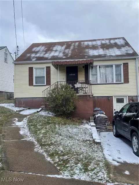 269 S 12th St, Weirton, WV 26062