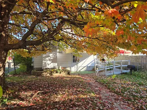 Exterior - 1830 Marks Ave, Akron, OH 44305 photo 3 of 4