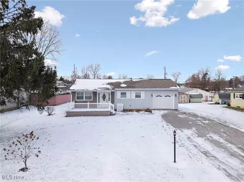 195 Cardinal St, Apple Creek, OH 44606