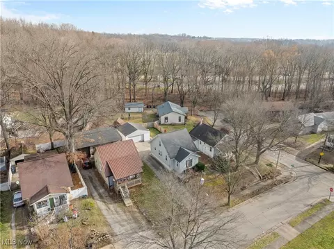 View/Area - 567 Elko Ave, Akron, OH 44305 photo 3 of 5