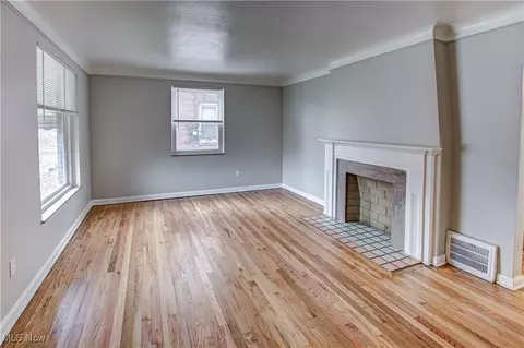 Living - 604 E 260th St, Euclid, OH 44132 photo 2 of 5