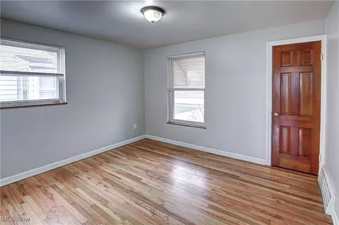 Bedroom - 604 E 260th St, Euclid, OH 44132 photo 2 of 6
