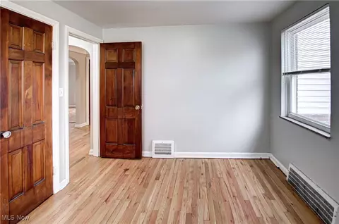 Bedroom - 604 E 260th St, Euclid, OH 44132 photo 5 of 6