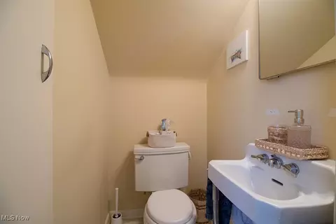 5691 Cherokee Dr, Lyndhurst, OH 44124 photo 34