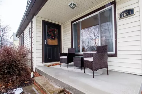 5691 Cherokee Dr, Lyndhurst, OH 44124 photo 4