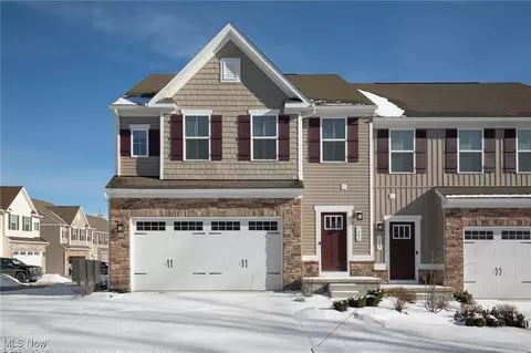 7243 Hillsview Dr, Concord, OH 44077