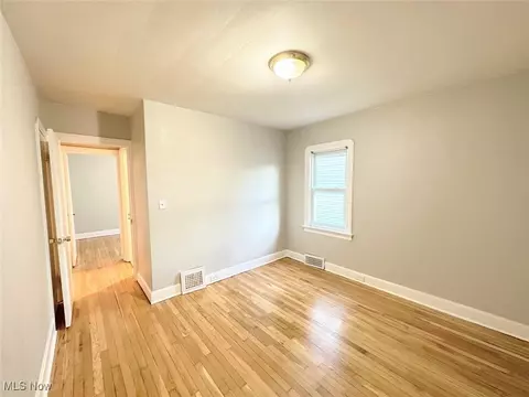 340 E 197th St, Euclid, OH 44119 photo 16