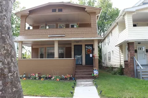1760 Algonac Rd, Cleveland, OH 44112