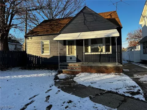 13420 West Ave, Cleveland, OH 44111