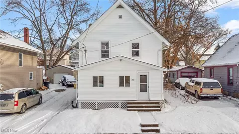 221 East St, Wadsworth, OH 44281