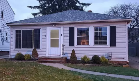 6142 Kelsey Rd, Parma, OH 44129
