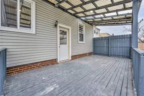 30025 Robert St, Wickliffe, OH 44092 photo 15