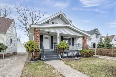 30025 Robert St, Wickliffe, OH 44092 photo 4