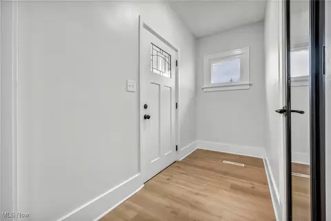 30025 Robert St, Wickliffe, OH 44092 photo 17