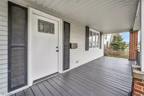 30025 Robert St, Wickliffe, OH 44092 photo 6