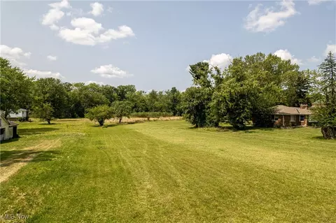 Massillon Road, North Canton, OH 44720