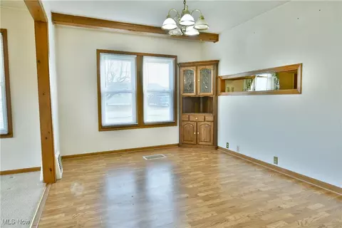 Living - 143 Marshall Ave W, Warren, OH 44483 photo 8 of 9