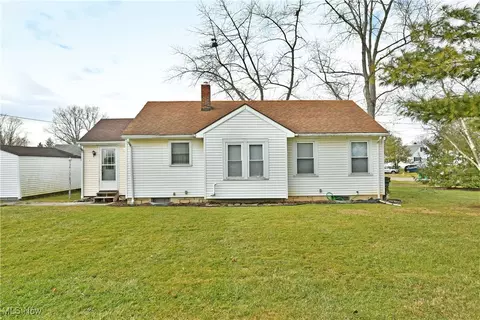 143 Marshall Ave W, Warren, OH 44483