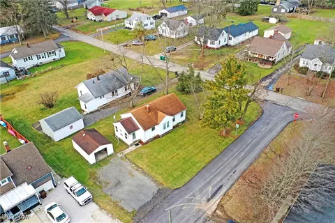 View/Area - 143 Marshall Ave W, Warren, OH 44483 photo 2 of 5