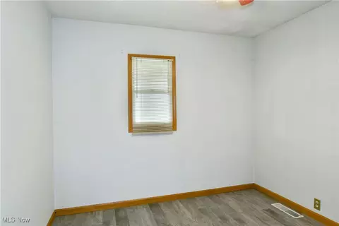 Bedroom - 143 Marshall Ave W, Warren, OH 44483 photo 3 of 6