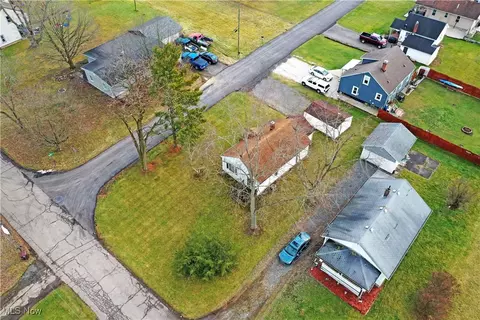 View/Area - 143 Marshall Ave W, Warren, OH 44483 photo 4 of 5
