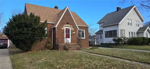 18751 Locherie Ave, Euclid, OH 44119