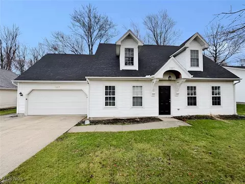 1027 Carson St, Painesville, OH 44077