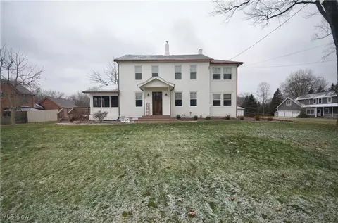 910 East Ave, Tallmadge, OH 44278