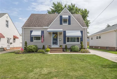 6813 Traymore Ave, Brooklyn, OH 44144