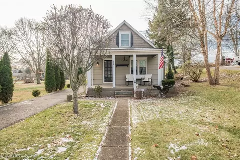 224 Water St SW, Bolivar, OH 44612