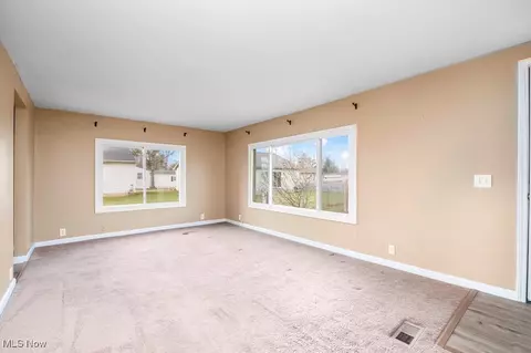 435 Morgan Ct, Lagrange, OH 44050 photo 8