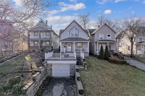 2472 W 7th St, Cleveland, OH 44113
