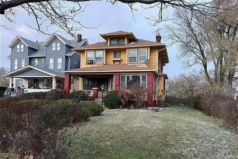 12015 Kinsman Rd, Cleveland, OH 44120