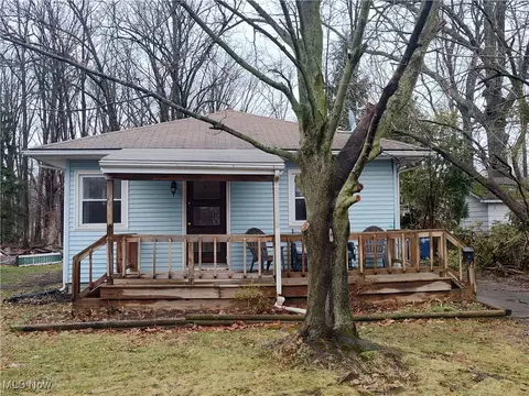 1121 Allen Ave, Ashtabula, OH 44004 photo 2