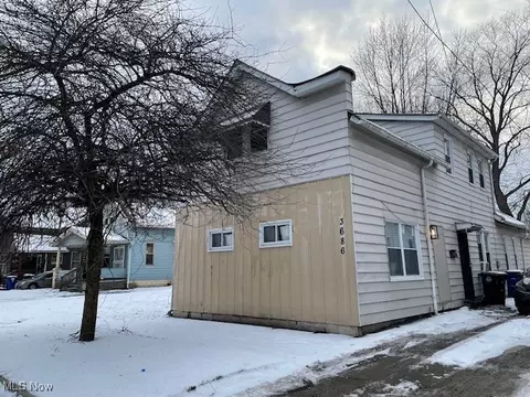 3686 E 55th St, Cleveland, OH 44105