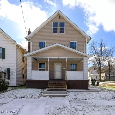 1116 4th St NE, Canton, OH 44704