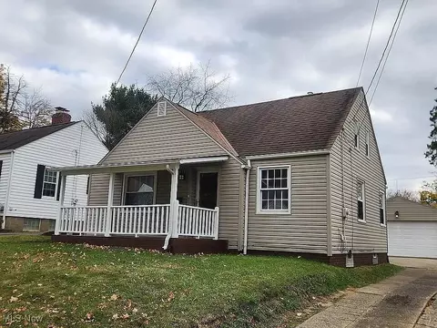 217 Willow Ave NE, Massillon, OH 44646