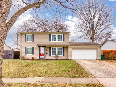 3505 Purdue St, Cuyahoga Falls, OH 44221