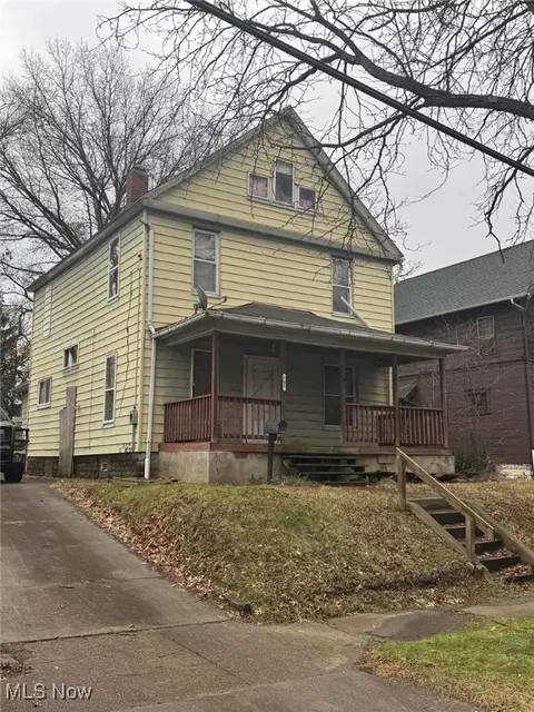 705 Kling St, Akron, OH 44311