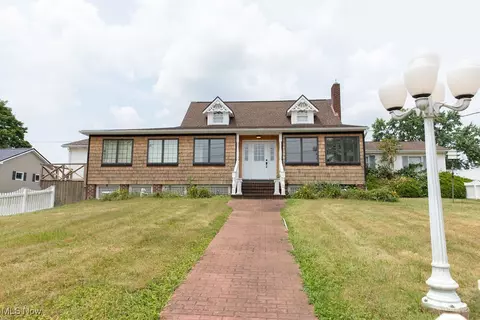 2525 Eldersville Rd, Follansbee, WV 26037