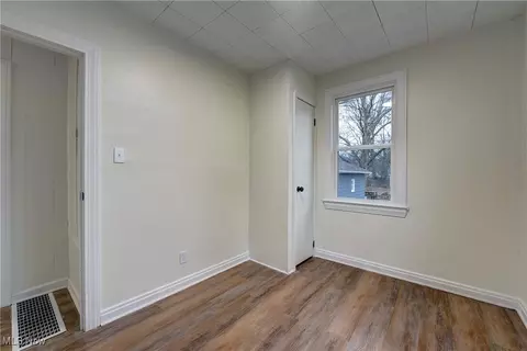 Bedroom - 41834 Adelbert St, Elyria, OH 44035 photo 2 of 5