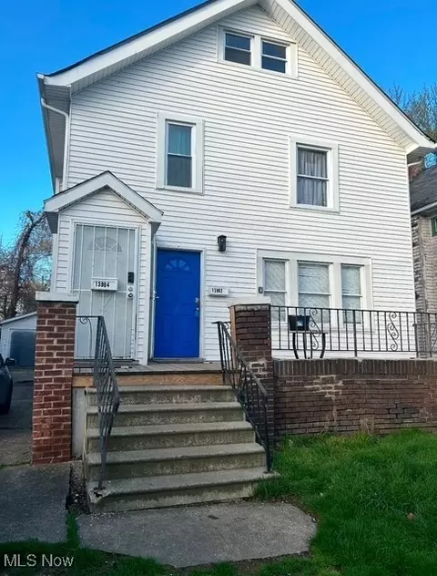 13902 Coit Rd, Cleveland, OH 44110