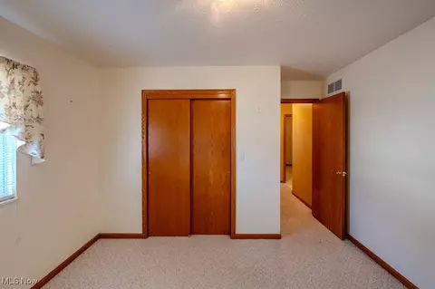 128 E 5th St, Williamstown, WV 26187 photo 24