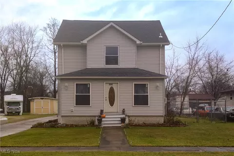 866 Swallow St SW, Warren, OH 44485