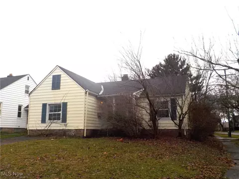 6303 Dartworth Dr, Parma, OH 44129